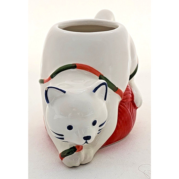 MUG-WONDERSHOP AT TARGET-White Cat-Playful-Ball of Red Yarn-Holds 12 oz/1.5 Cups - Picture 2 of 11